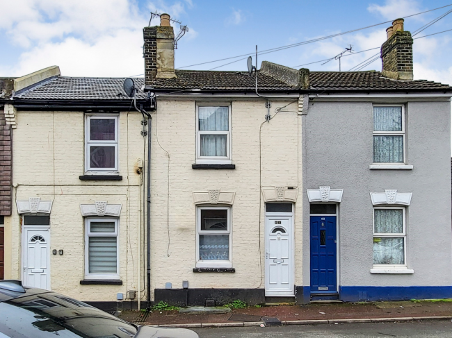 64 Constitution Road, Chatham, Kent, ME5 7DW 2