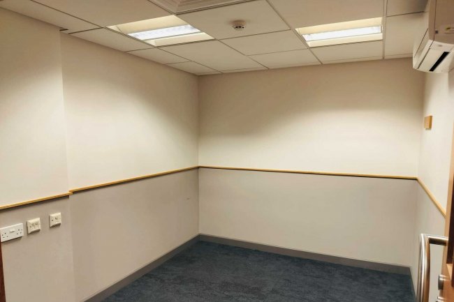 404 Bitterne Road Precinct, Southampton, SO18 1DD 1