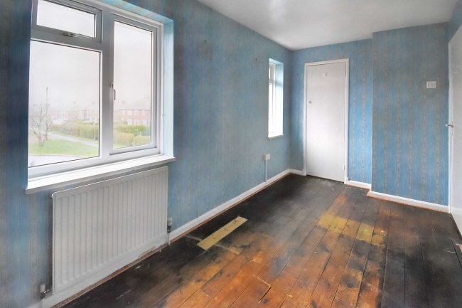 31 Vinson Road, Liss, GU33 7NE 7
