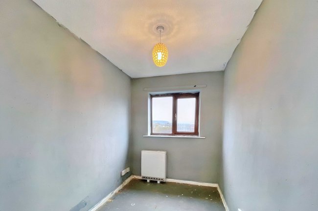 4 Ile Court, Ilminster, Somerset, TA19 0DE 8