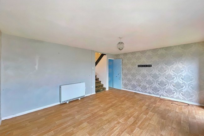 4 Ile Court, Ilminster, Somerset, TA19 0DE 8