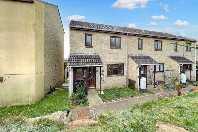 4 Ile Court, Ilminster, Somerset, TA19 0DE 8