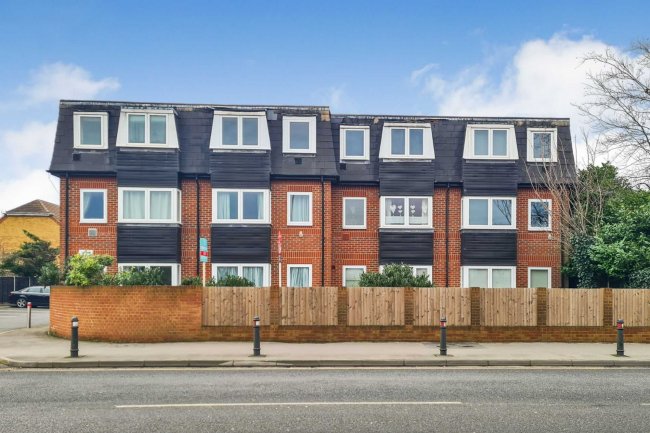 1 Ibbotson Court, Poyle Road, Colnbrook, Slough SL3 0HP 9