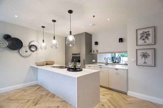 Flat 1. 2 Replingham Road, Southfields, London, SW18 5LS 1