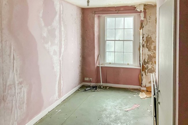 42 Queen Street, Whitehaven, Cumbria, CA28 7QD 53