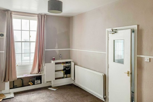 42 Queen Street, Whitehaven, Cumbria, CA28 7QD 53