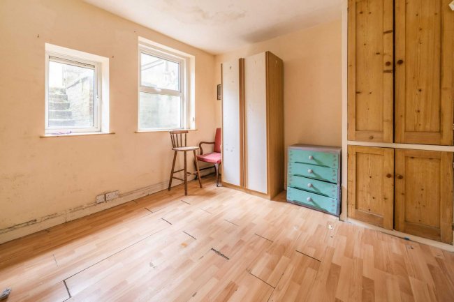 30B Bourne Street, Eastbourne, BN21 3EP 7