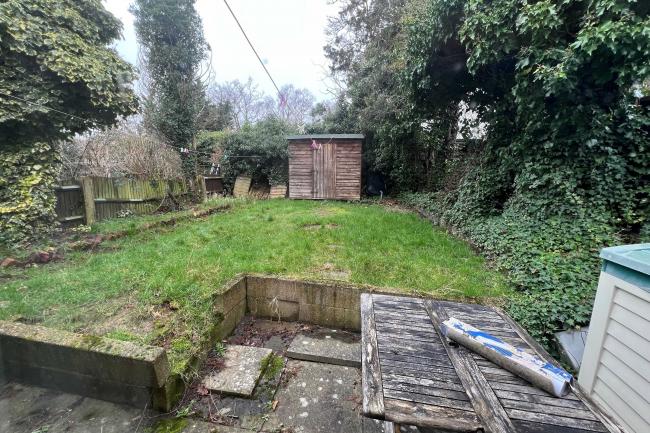 11 Dale Green Road, London, N11 1DN 2