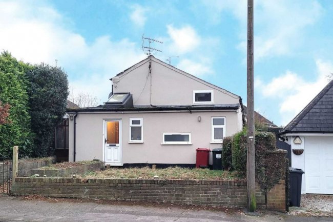 37 Chapel Hill, Reading, RG31 5BT 2