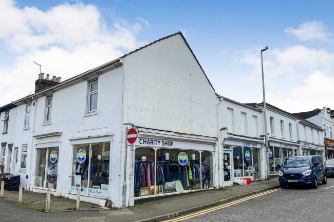 1-5 King Street Gillingham, Kent, ME7 1DA 4