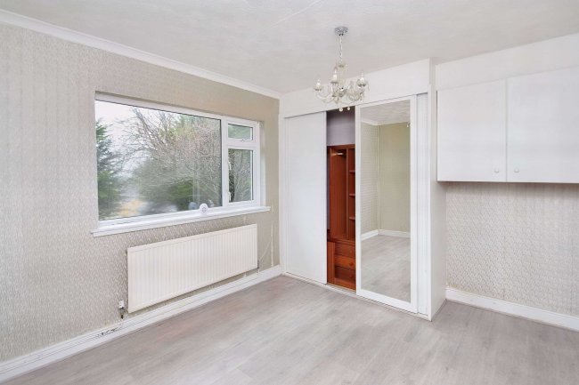 Pen-Y-Daith, 56 Bronwydd Road, Carmarthen, SA31 2AN 5