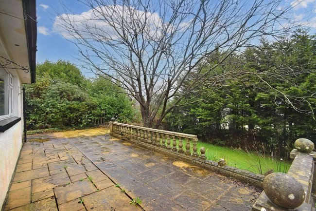 Pen-Y-Daith, 56 Bronwydd Road, Carmarthen, SA31 2AN 5