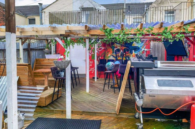 37 & 37a Cricklade Road, Swindon SN2 1AA 5