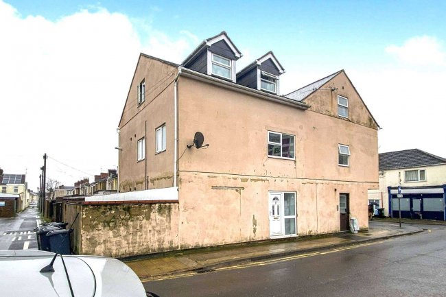 Flats A - F, 2 Aylesbury House, Swindon SN1 1AE 4