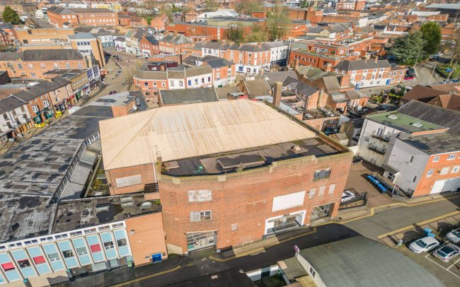 18 Market Place & 4 The Horsefair, Hinckley, Leicester LE10 1NT 1