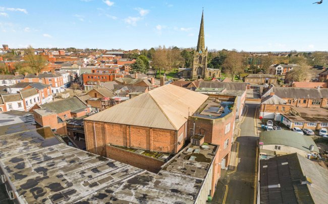 18 Market Place & 4 The Horsefair, Hinckley, Leicester LE10 1NT 1