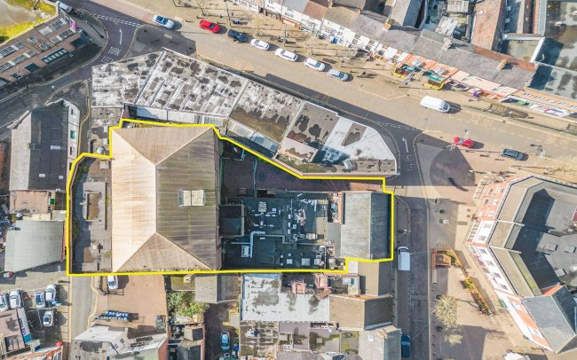 18 Market Place & 4 The Horsefair, Hinckley, Leicester LE10 1NT 1