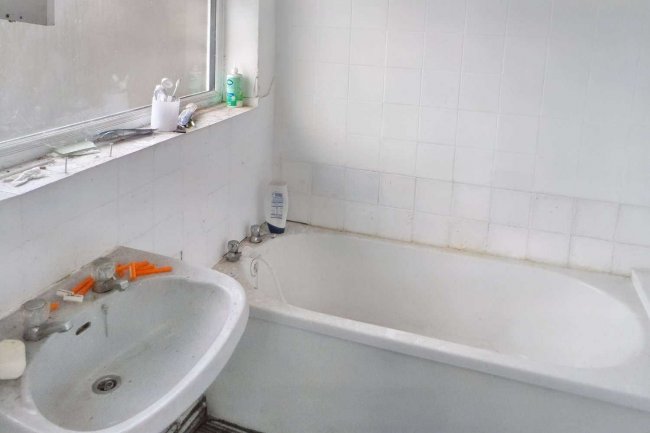 33 Julian Street, Grimsby, South Humberside, DN32 8BG 9