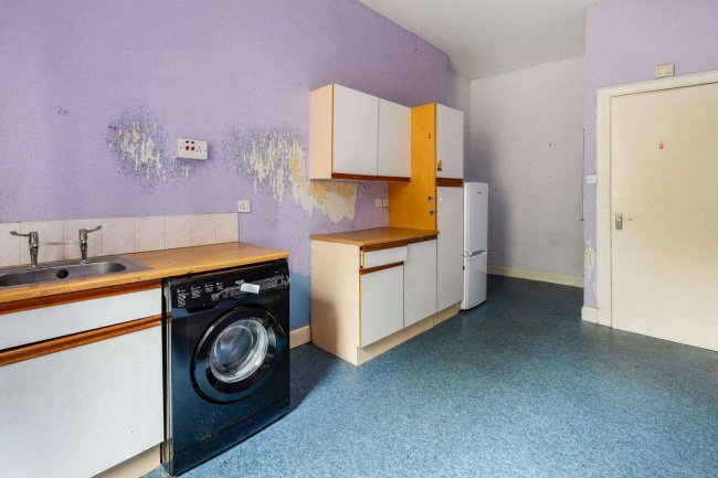 15 Glen Avenue (FFF), Port Glasgow, Scotland, PA14 5AA 10