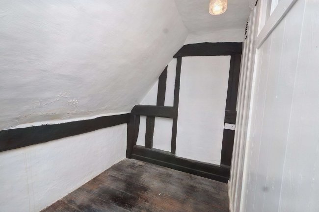 Hill Cottage, London Road, Hastingwood, Harlow, CM17 9NG 3