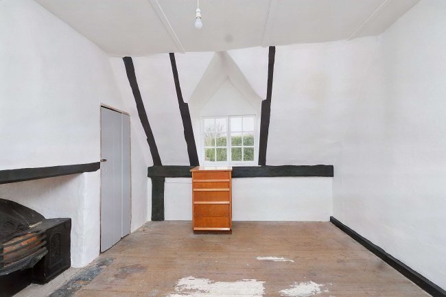 Hill Cottage, London Road, Hastingwood, Harlow, CM17 9NG 3