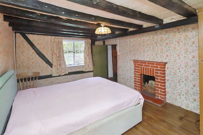 Hill Cottage, London Road, Hastingwood, Harlow, CM17 9NG 3