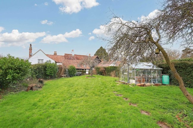 Hill Cottage, London Road, Hastingwood, Harlow, CM17 9NG 3