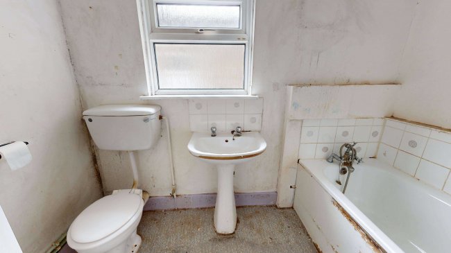 33 Park Grove, Stratford, London, E15 3QT 5