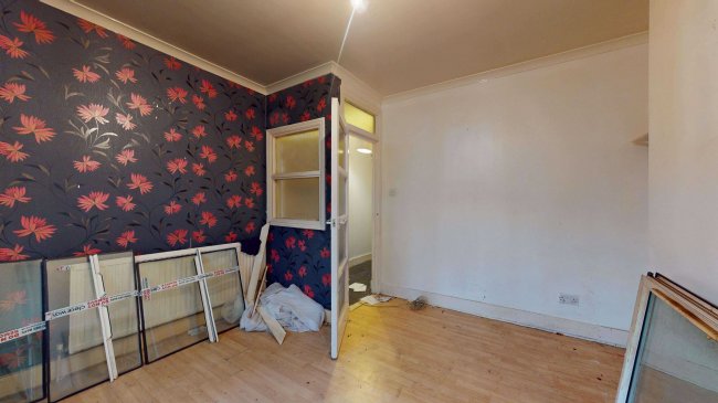 33 Park Grove, Stratford, London, E15 3QT 5