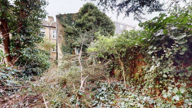 33 Park Grove, Stratford, London, E15 3QT 5