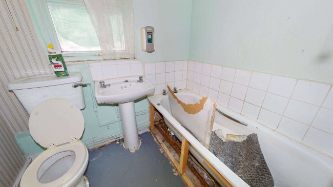 33 Park Grove, Stratford, London, E15 3QT 5