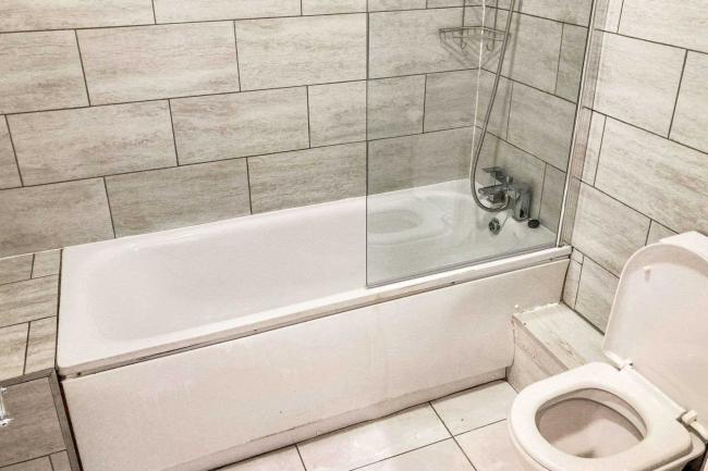 Flat 1, 121 Queen Mary Road, Upper Norwood, London, SE19 3NL 4