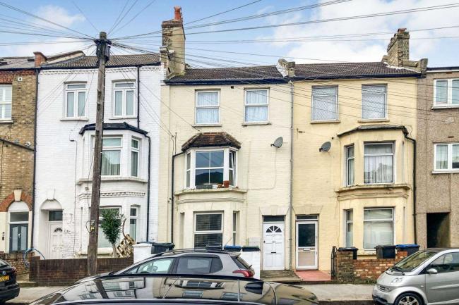 Flat 1, 121 Queen Mary Road, Upper Norwood, London, SE19 3NL 4