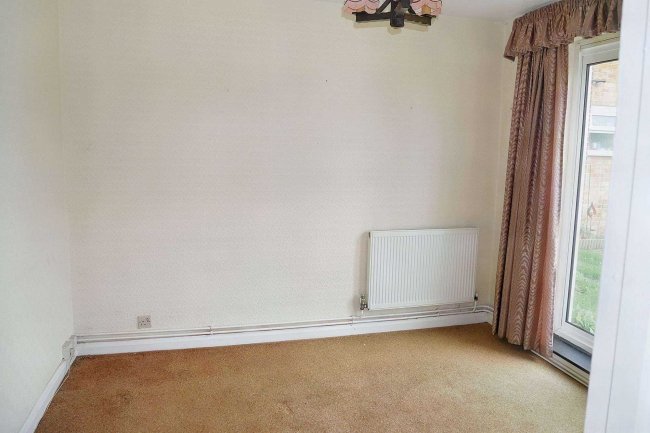 35 Imperial Gardens, Mitcham, Surrey CR4 1ER 6