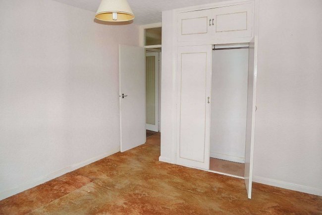 35 Imperial Gardens, Mitcham, Surrey CR4 1ER 6