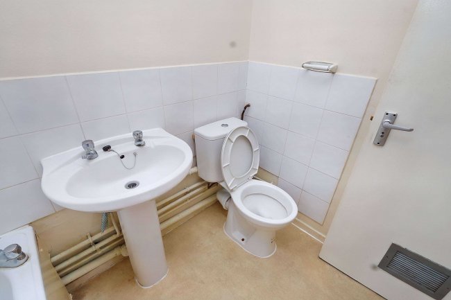 58 Mandela Close, Willesden, London, NW10 8BG 10