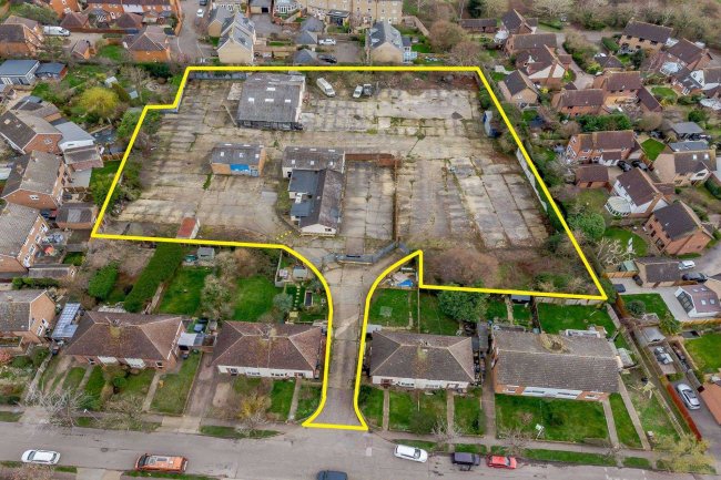 Beachs Drive, Chelmsford, CM1 2NJ 2