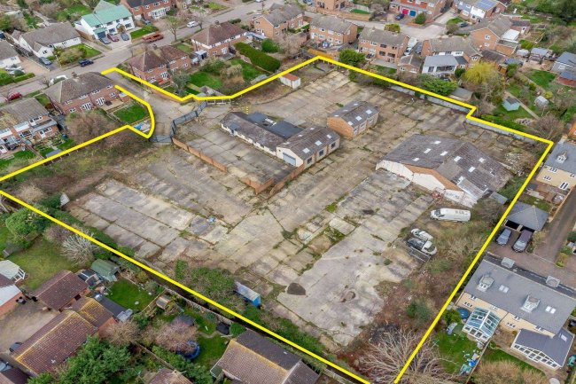 Beachs Drive, Chelmsford, CM1 2NJ 2