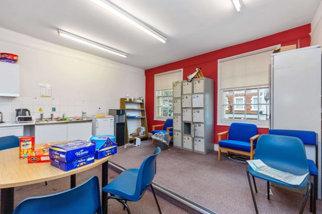 125 High street, Hungerford Berkshire, RG17 0DL 1