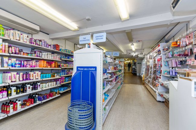 125 High street, Hungerford Berkshire, RG17 0DL 1