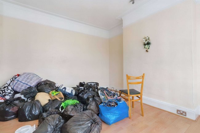 43 Hazelwood Lane, Palmers Green, London, N13 5EZ 3