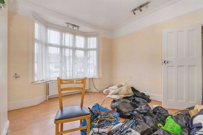 43 Hazelwood Lane, Palmers Green, London, N13 5EZ 3