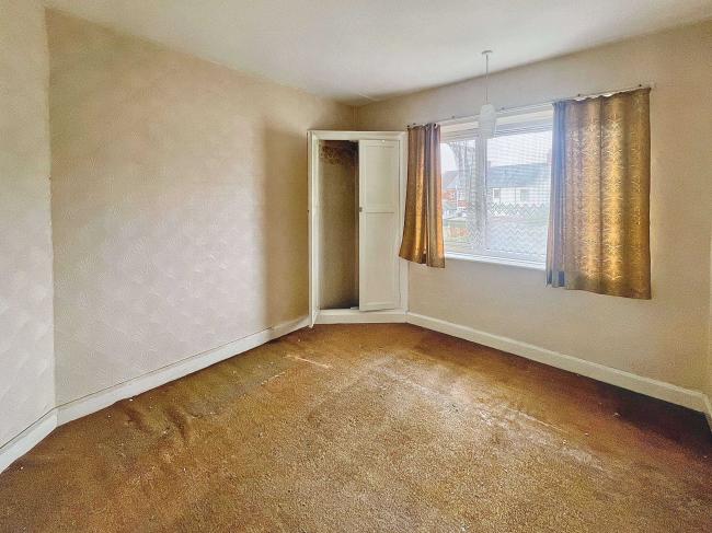 25 Thornton Street, Sutton-in-Ashfield, NG17 5DT 3