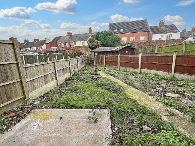 25 Thornton Street, Sutton-in-Ashfield, NG17 5DT 3