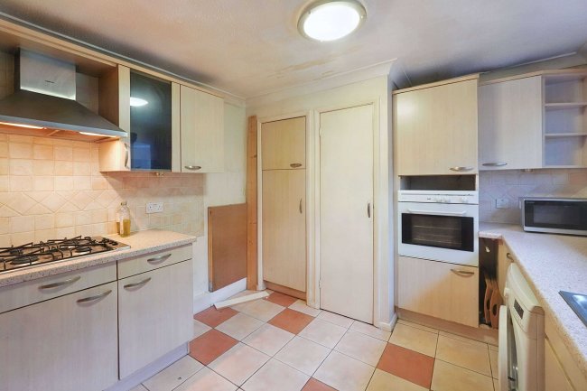 6 Willow Court, Enbrook Road, Sandgate, Folkestone, Kent, CT20 3NU 2