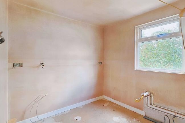 68 Leigh Road, Westbury, BA13 3QP 8