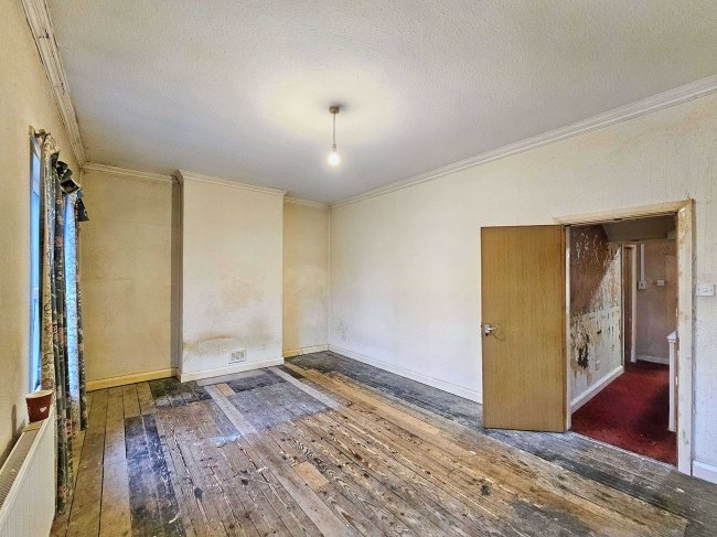 34 Church Street, Leigh, WN7 1AY 2