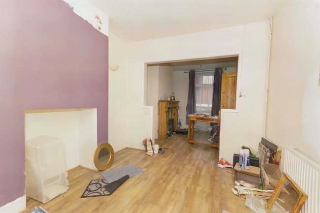 102 Glassbrook Road, Rushden, NN10 9TH 2