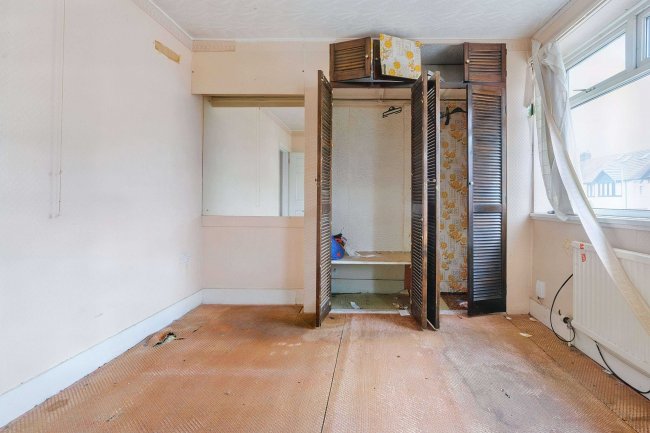 115 Sheringham Avenue, Romford, London, RM7 9DR 10