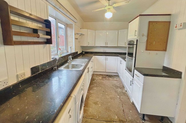 22 South Avenue, Rainworth, Mansfield, NG21 0JQ 5